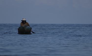Paddling face on - Javier Zuniga